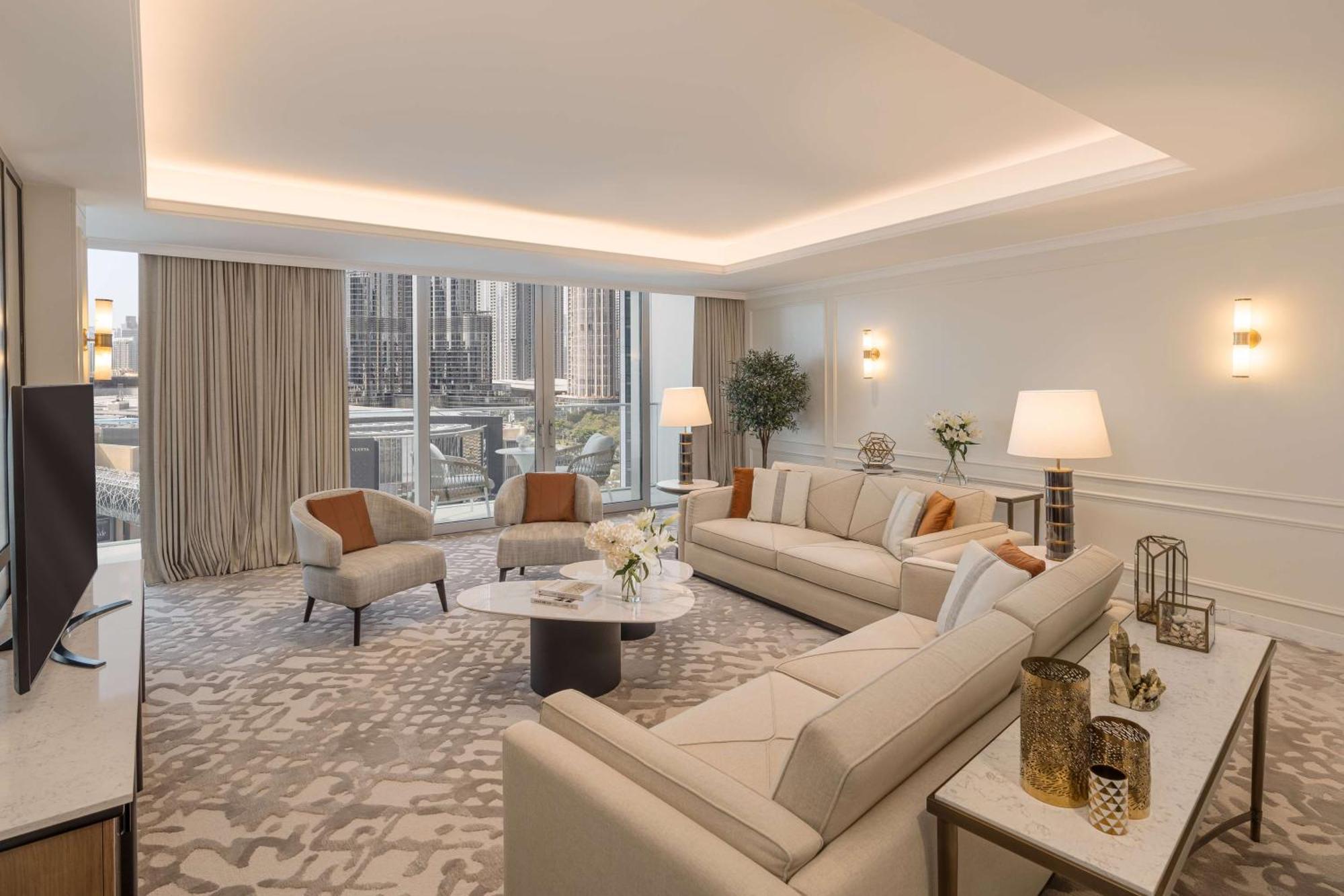 Kempinski The Boulevard Dubai Exterior foto A living room at the Ritz-Carlton, DIFC