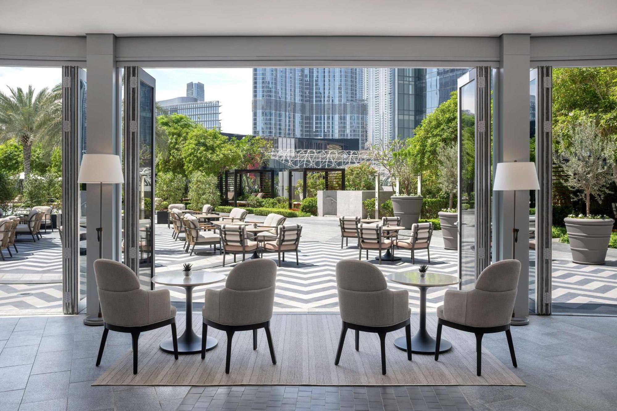 Kempinski The Boulevard Dubai Exterior foto The Garden